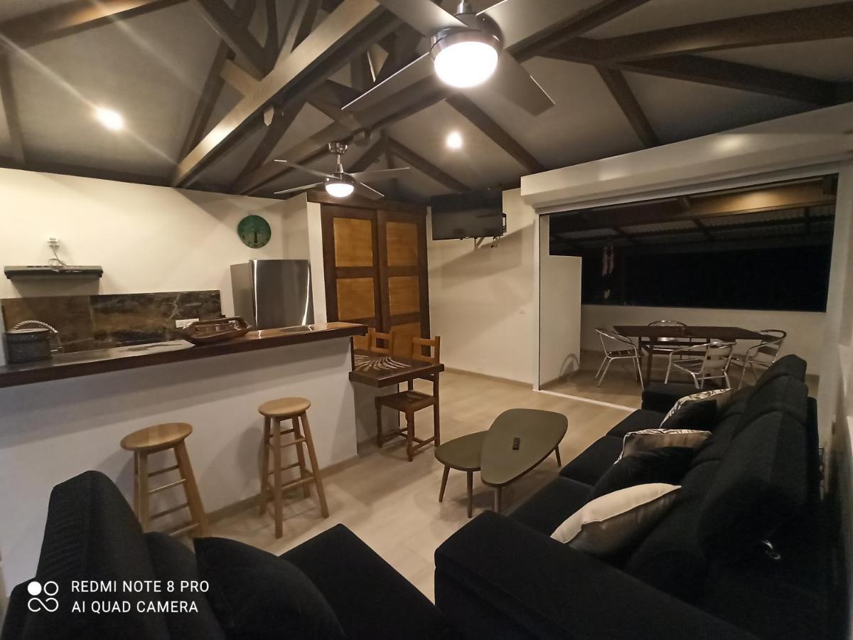 La Maison Du Voyage Tevaitoa エクステリア 写真